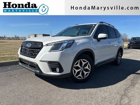Used 2022 Subaru Forester Premium image 1