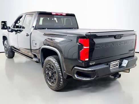 Used 2024 Chevrolet Silverado 2500 High Country w/ Midnight Edition AWD/4WD image 6