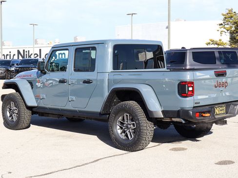 New 2026 Jeep Gladiator Mojave w/ Safety Group image 8