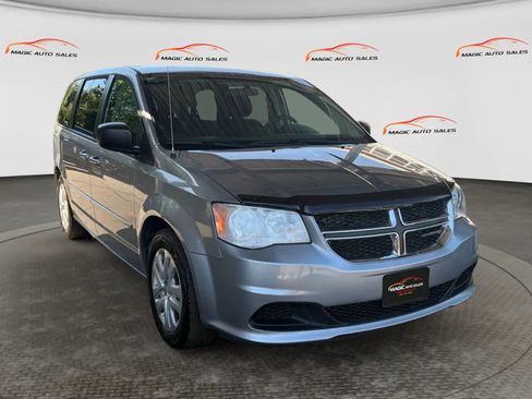 Used 2016 Dodge Grand Caravan SE w/ Quick Order Package 29E SE FWD image 5