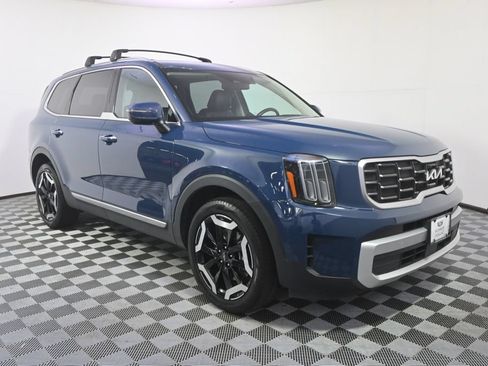 Used 2025 Kia Telluride S AWD/4WD image 8