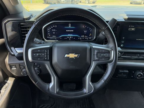 Used 2024 Chevrolet Silverado 2500 LT w/ Convenience Package AWD/4WD image 14