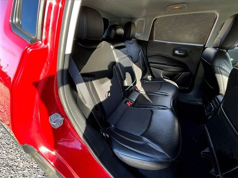 Used 2018 Jeep Compass Altitude image 24