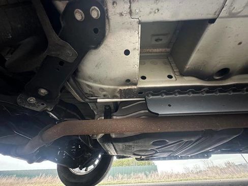 Used 2019 Chevrolet Traverse LT image 19