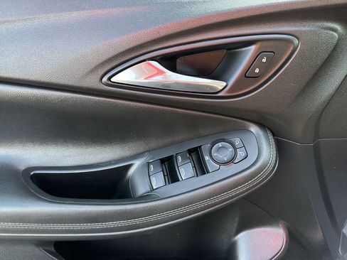 Used 2021 Buick Encore GX Preferred image 13