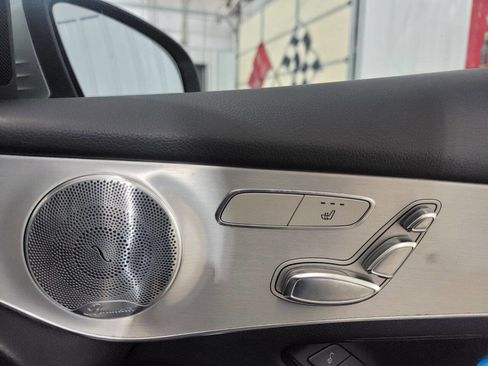 Used 2017 Mercedes-Benz GLC 300 4MATIC image 28