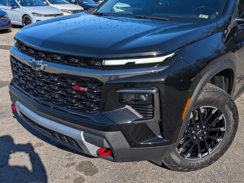 Used 2025 Chevrolet Traverse Z71 w/ Driver Confidence Package image 13