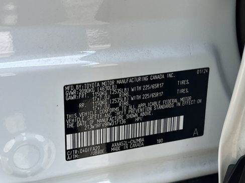 Used 2024 Toyota RAV4 XLE w/ Convenience Package FWD image 10