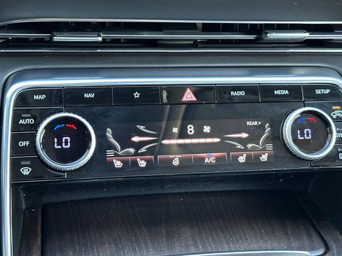 Used 2024 Genesis GV80 3.5T w/ Advanced Package image 23