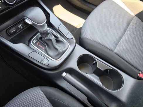 Used 2022 Kia Soul LX FWD image 24