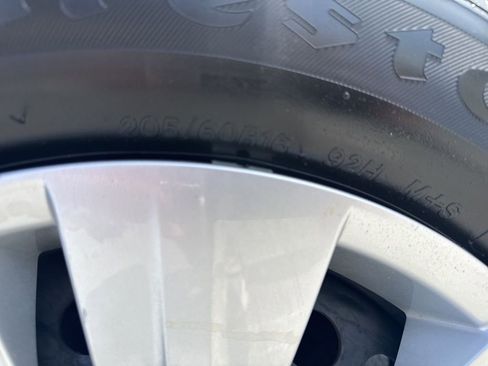 Used 2025 Nissan Sentra S image 28