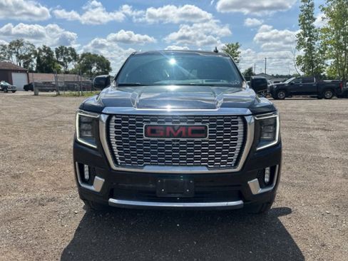 Used 2021 GMC Yukon Denali w/ Denali Ultimate Package AWD/4WD image 3