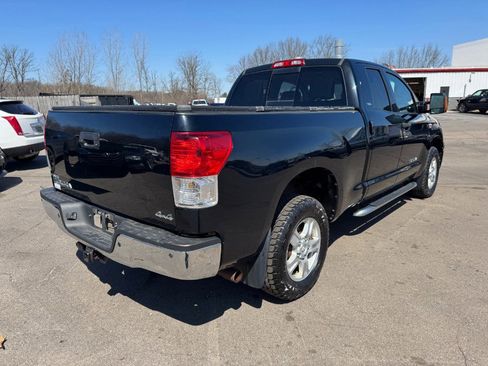 Used 2011 Toyota Tundra 4x4 Double Cab image 5