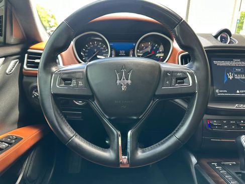 Used 2018 Maserati Ghibli RWD image 24