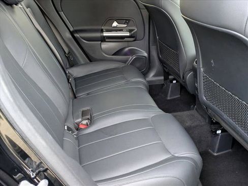 Used 2023 Mercedes-Benz GLA 250 4MATIC image 19