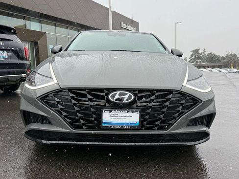 Used 2022 Hyundai Sonata Limited w/ Winter Weather Package image 7