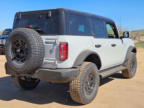 New 2026 Ford Bronco Outer Banks w/ Sasquatch Package image 5