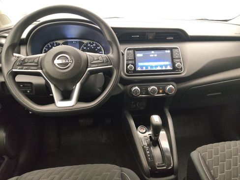 Used 2022 Nissan Kicks S image 22