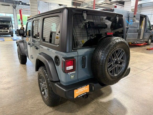 Used 2025 Jeep Wrangler Unlimited Sport w/ Convenience Group AWD/4WD image 45