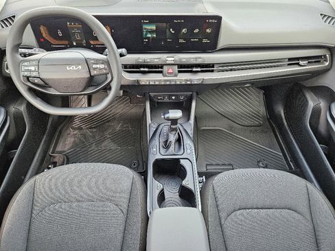 New 2026 Kia K4 LXS image 18