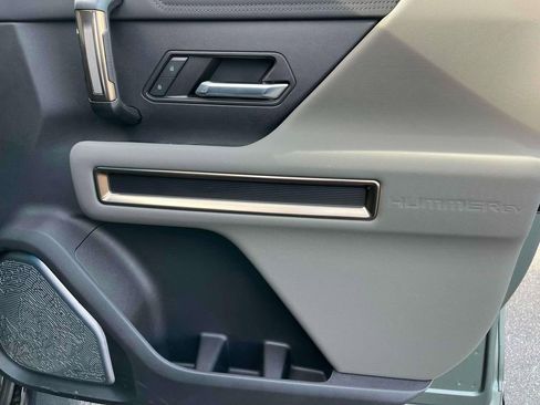 Used 2024 GMC Hummer EV 3X image 20