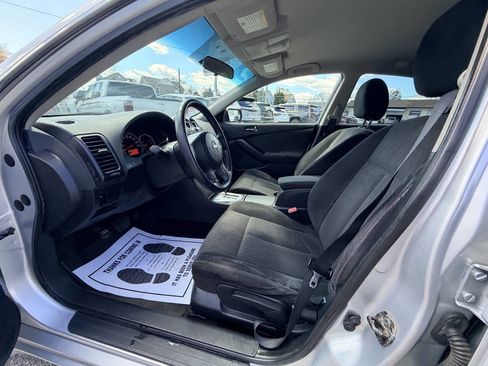 Used 2010 Nissan Altima Hybrid Sedan image 40