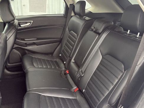 Used 2024 Ford Edge SEL image 17