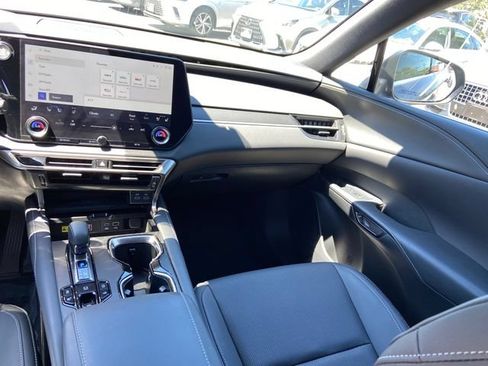Certified 2023 Lexus RX 350 Premium w/ Cold Area Package AWD/4WD image 16