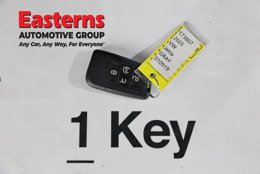 Used 2025 Volkswagen Jetta SE FWD image 24