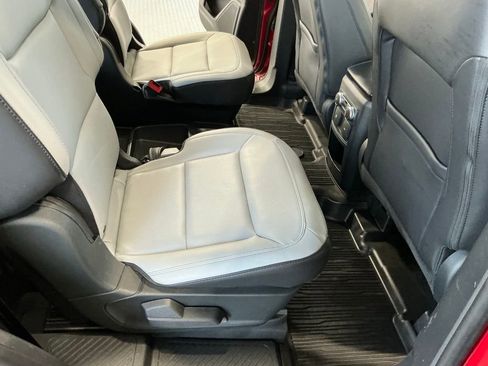 Used 2021 Ford Explorer XLT w/ Equipment Group 202A RWD image 16