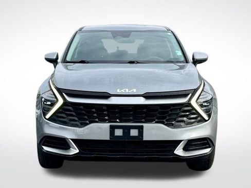 Used 2024 Kia Sportage LX image 4