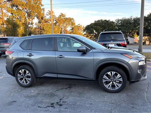 Used 2023 Nissan Rogue SV image 28