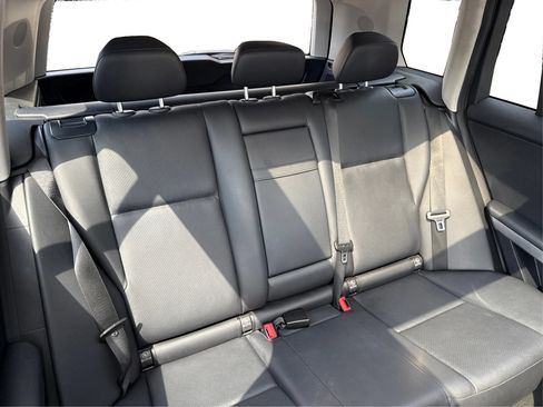 Used 2011 Mercedes-Benz GLK 350 4MATIC image 12