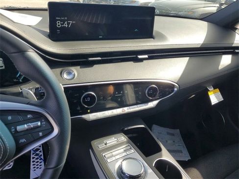 New 2025 Genesis GV70 2.5T w/ Sport Prestige Package image 29