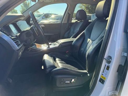 Used 2020 BMW X7 xDrive40i w/ Cold Weather Package image 10