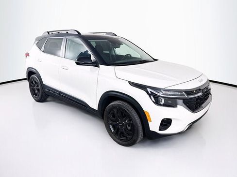 Certified 2024 Kia Seltos X-Line AWD/4WD image 3