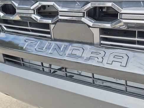 Used 2024 Toyota Tundra Platinum AWD/4WD image 6