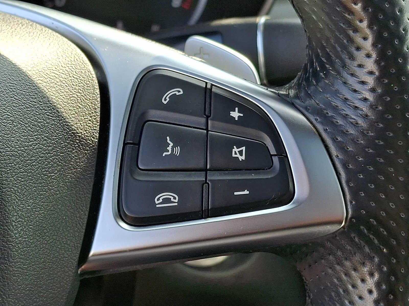 Used 2019 Mercedes-Benz GLC 300 4MATIC Coupe image 18