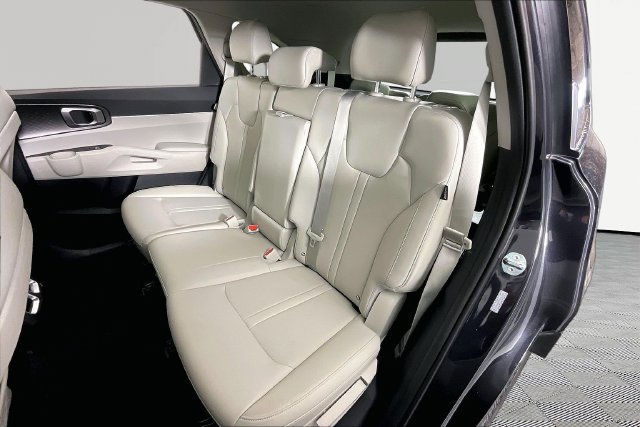 Certified 2026 Kia Sorento EX FWD image 18