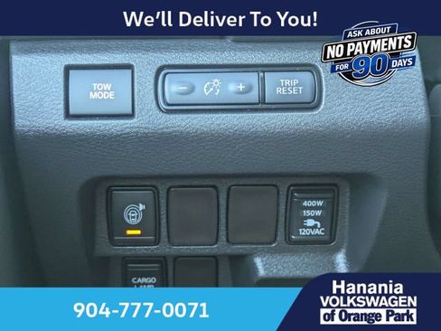 Used 2025 Nissan Frontier SV w/ SV Convenience Package RWD image 24