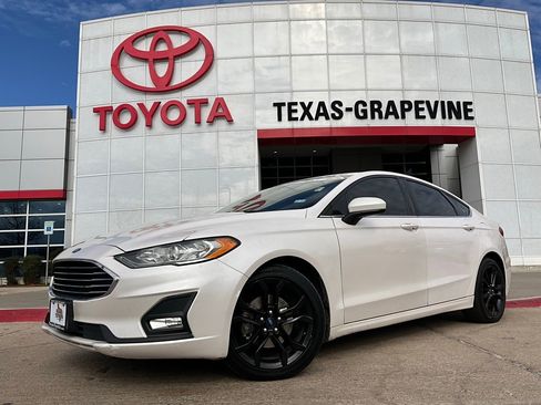 Used 2019 Ford Fusion SE w/ Equipment Group 151A image 1