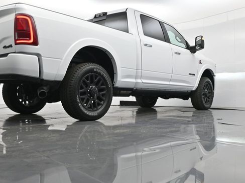 New 2025 RAM 3500 Limited image 37