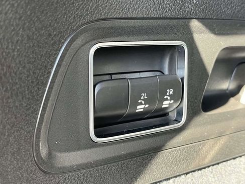 Used 2022 Mercedes-Benz GLS 450 GLS 450 image 23