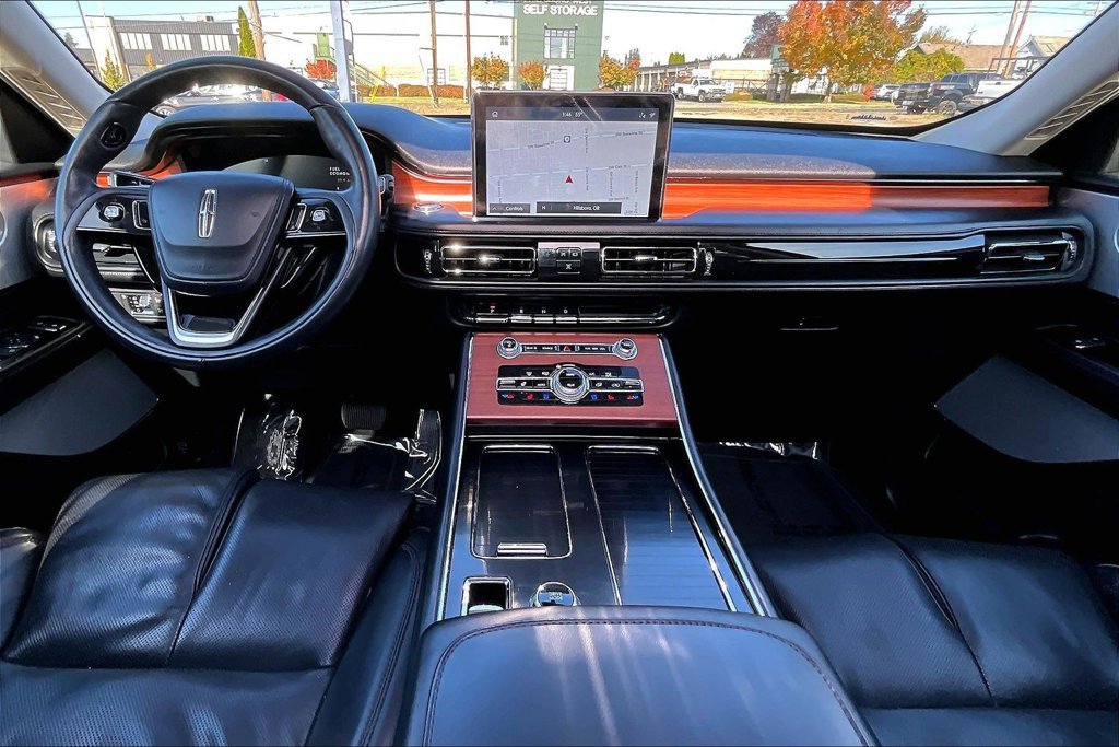 Used 2020 Lincoln Aviator Reserve w/ Equipment Group 202A AWD/4WD image 16
