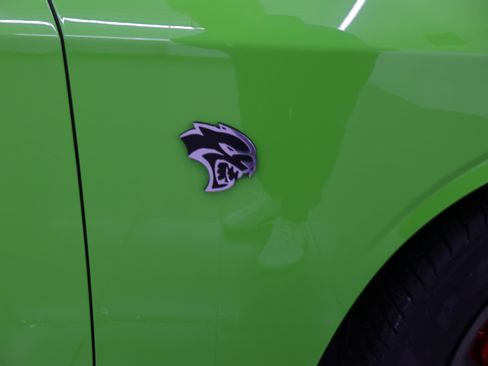 Used 2017 Dodge Challenger SRT Hellcat RWD image 25