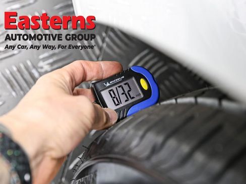 Used 2023 Tesla Model 3 Standard Range image 22