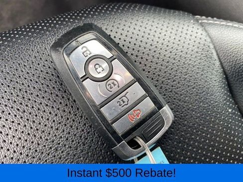 Used 2022 Ford Escape Titanium image 23