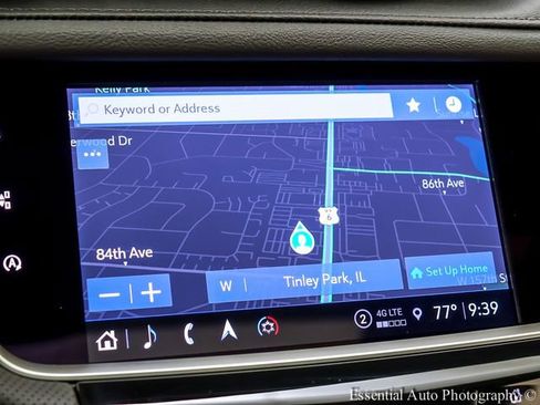 New 2026 Cadillac XT5 Premium Luxury w/ LPO, Floor Liner Package AWD/4WD image 16