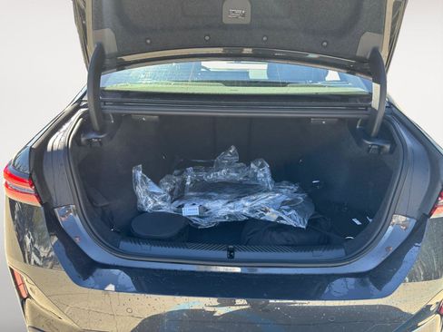 New 2026 BMW 550e xDrive image 16