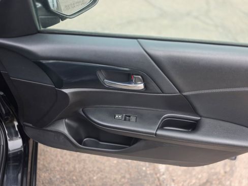 Used 2015 Honda Accord Sport image 23